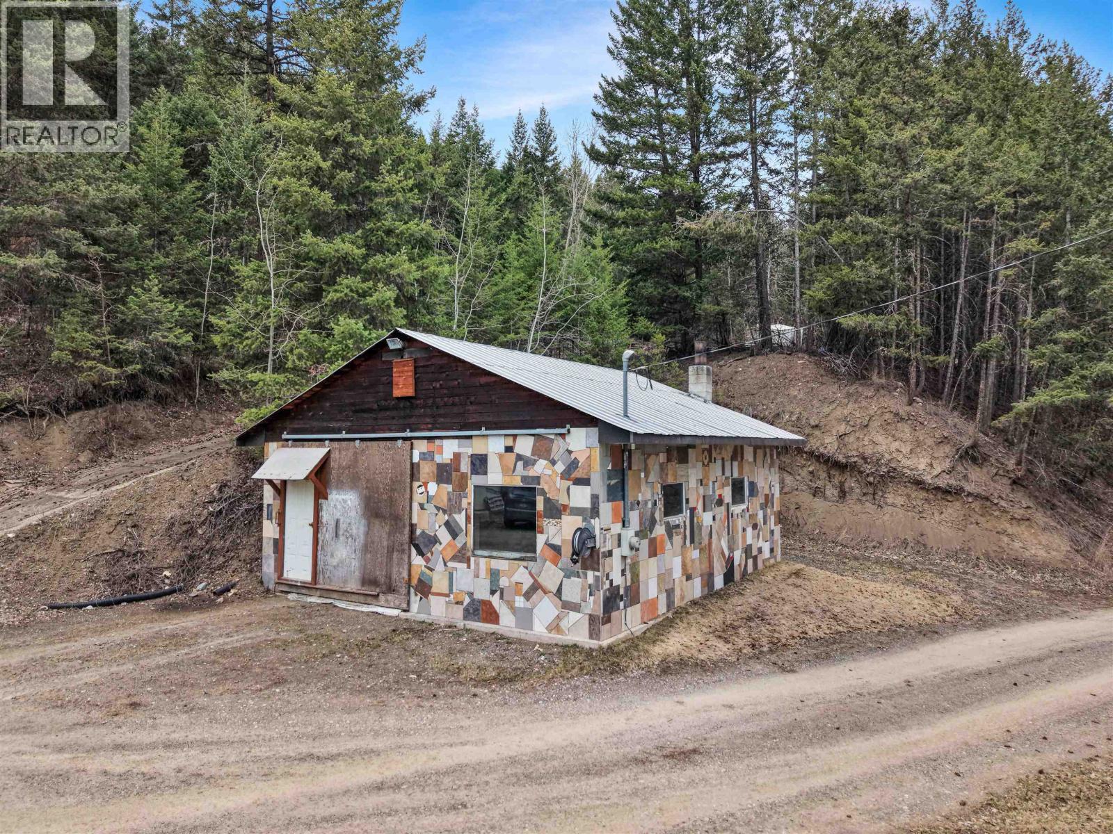 913 HODGSON ROAD - 15