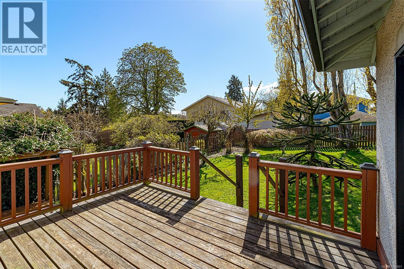  3426 Calumet Avenue, Saanich