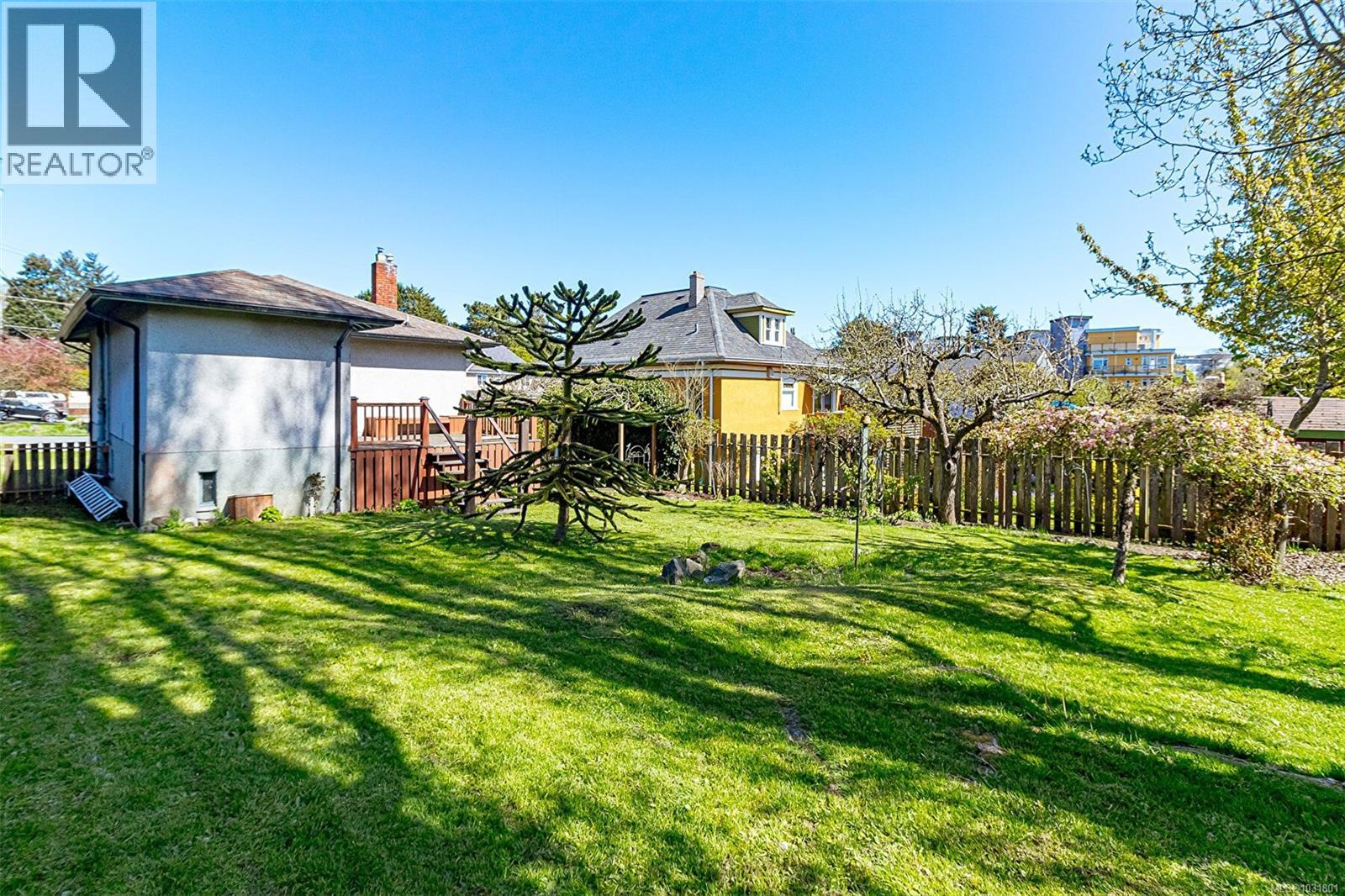  3426 Calumet Avenue, Saanich