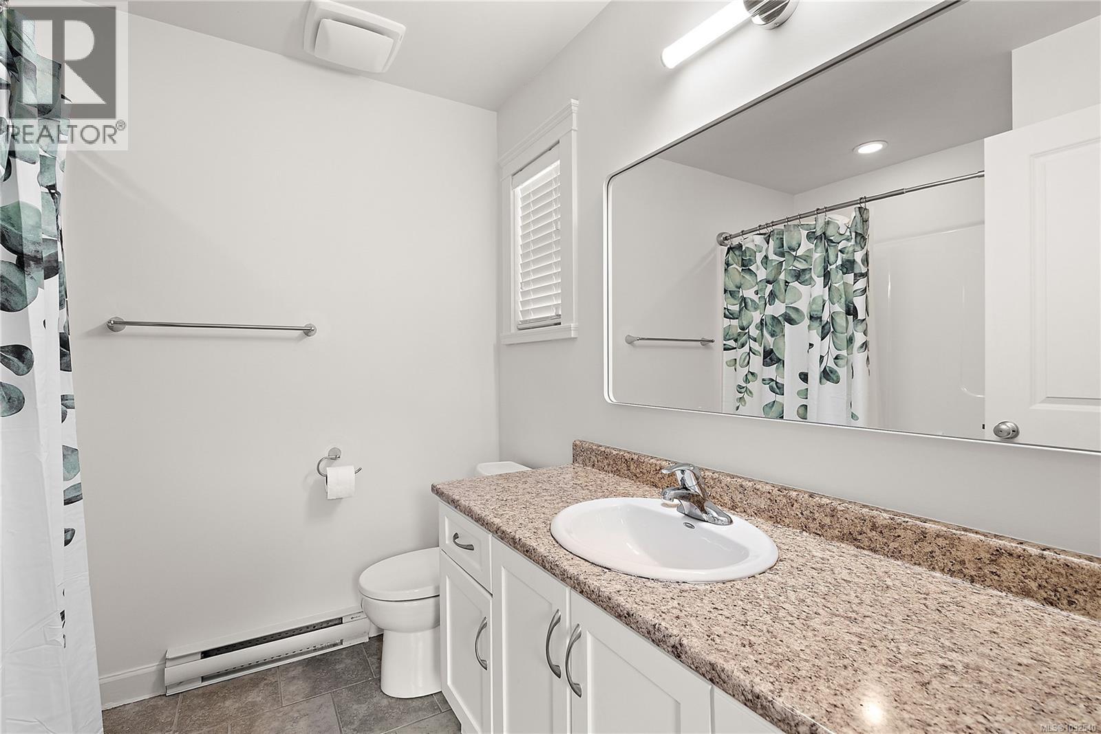  1360 Hastings Street, Saanich