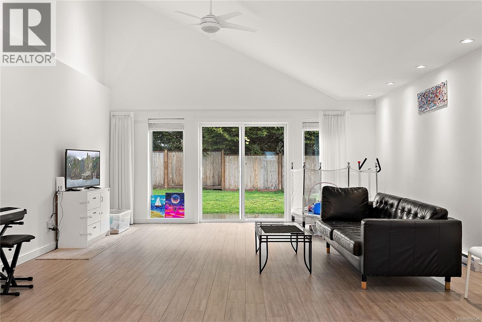  1360 Hastings Street, Saanich