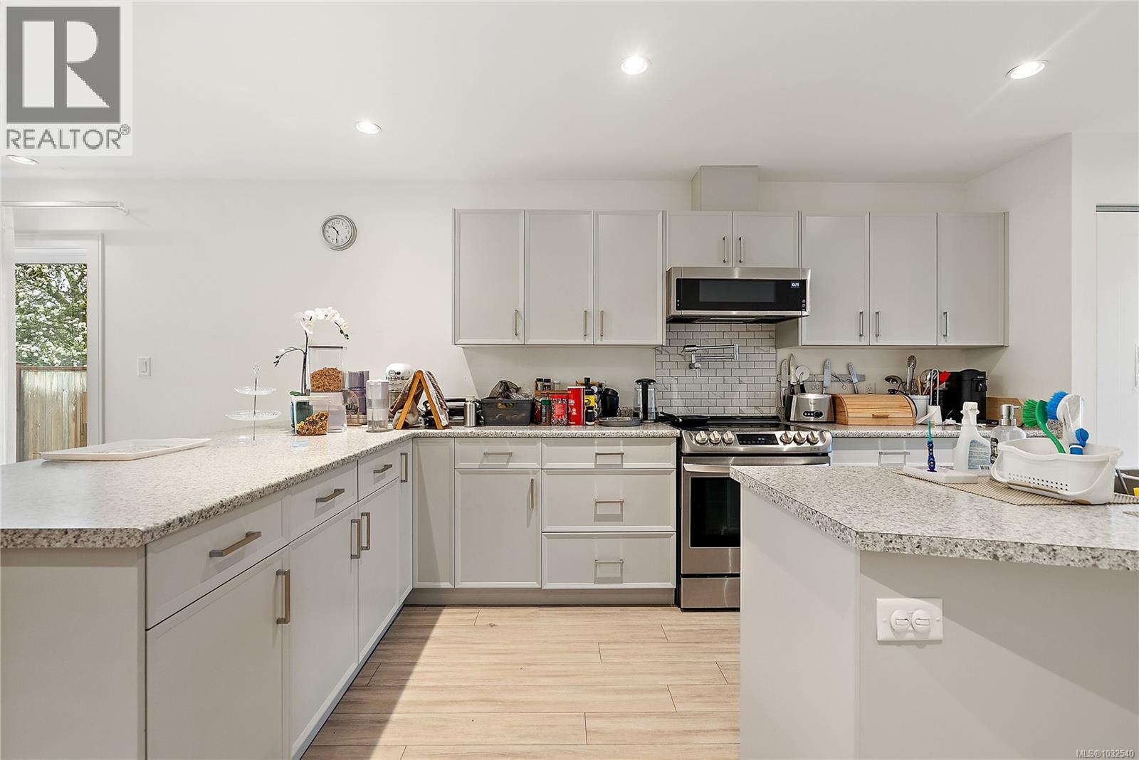  1360 Hastings Street, Saanich