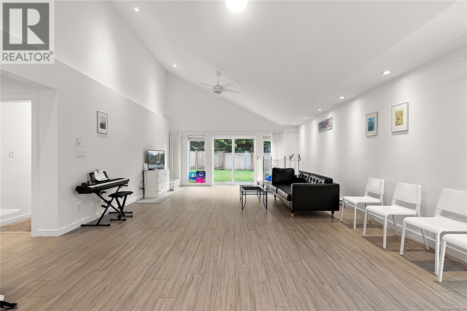  1360 Hastings Street, Saanich