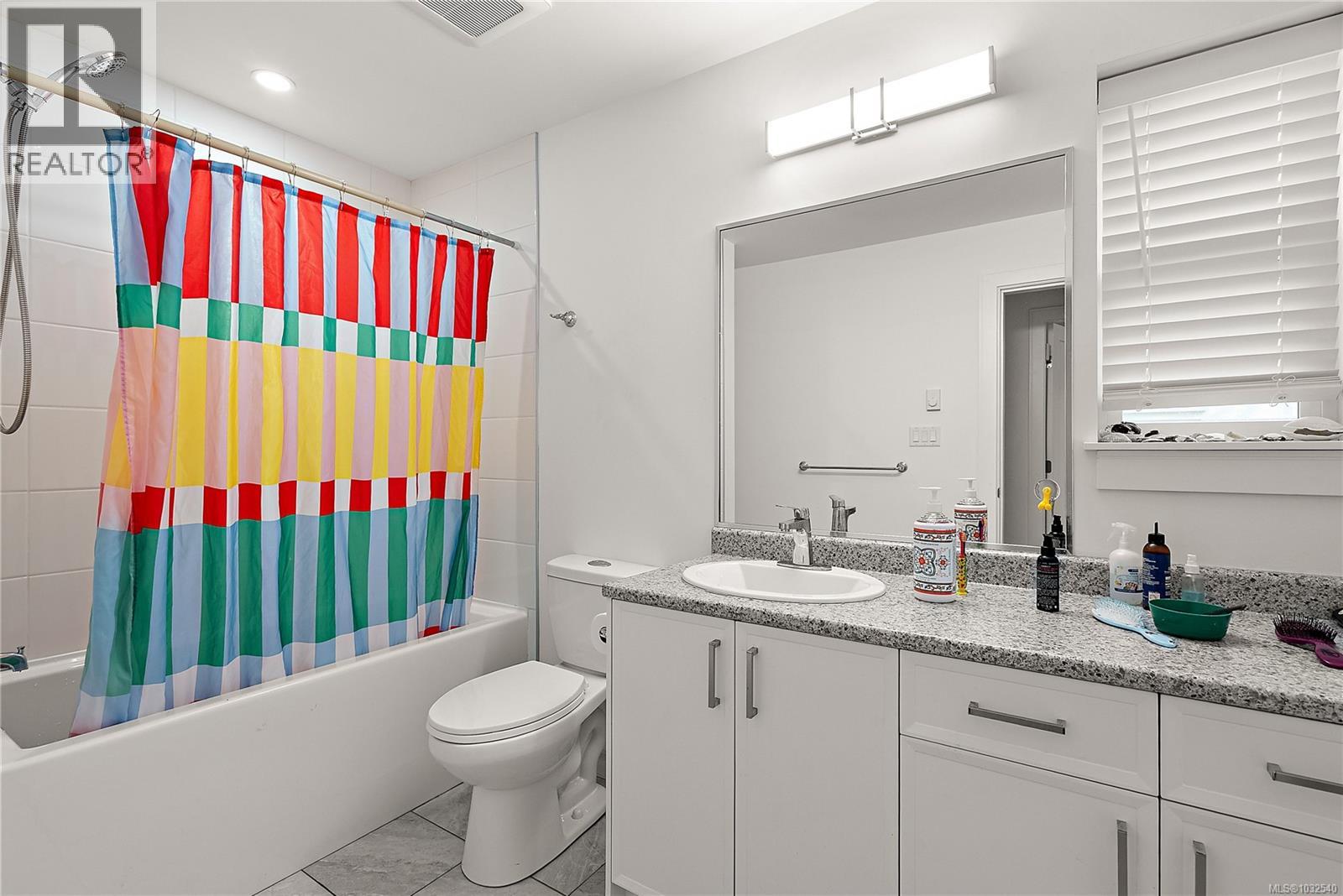  1360 Hastings Street, Saanich