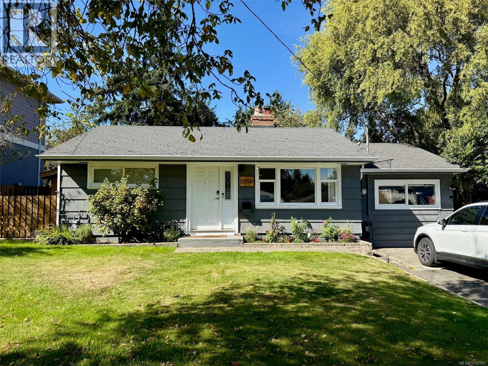  3350 Wascana Street, Saanich