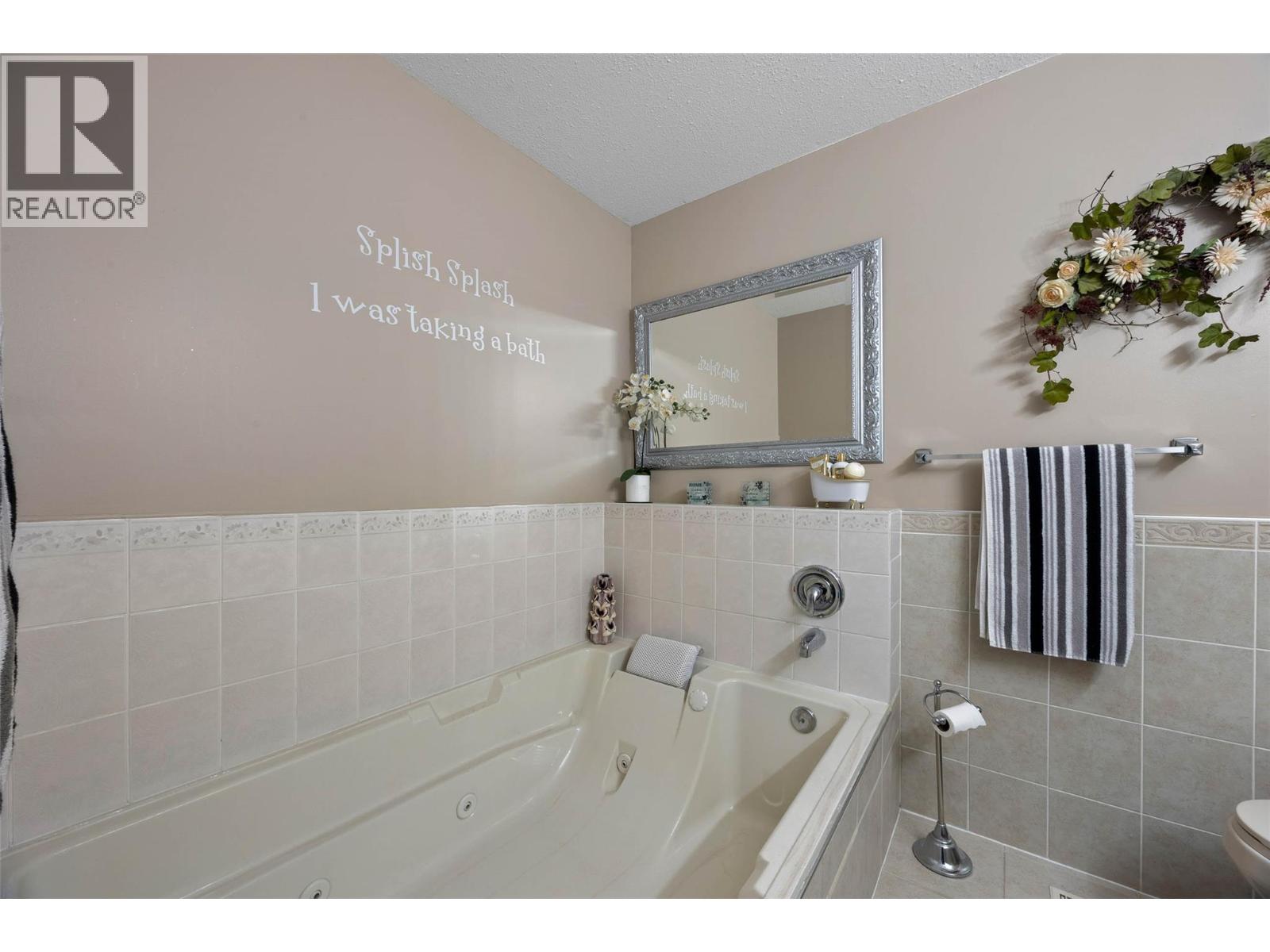 #44 1750 PACIFIC WAY - 13