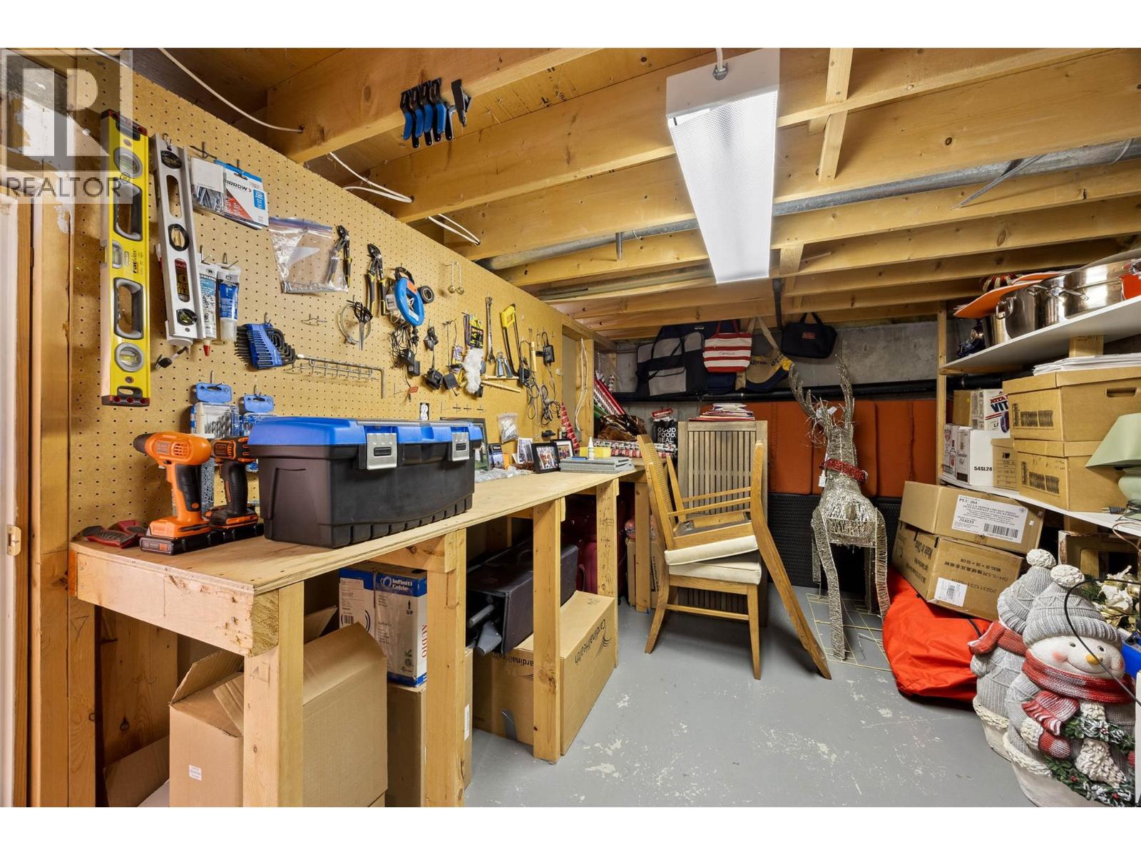 #44 1750 PACIFIC WAY - 24