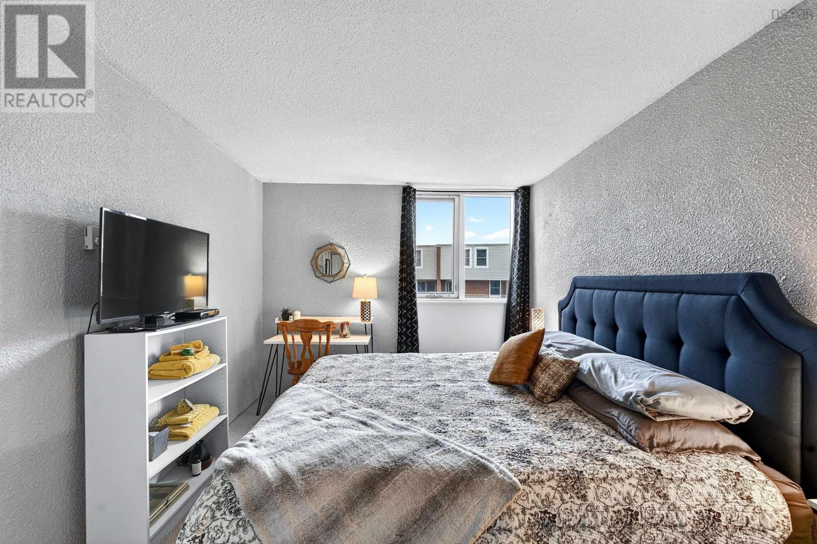 Property 20 of 37 of 303 5572 North Ridge Road