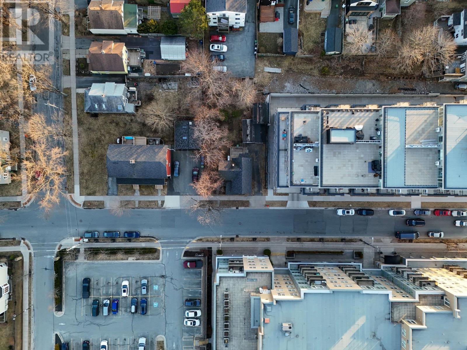 Property 11 of 11 of 2746 Gladstone Street