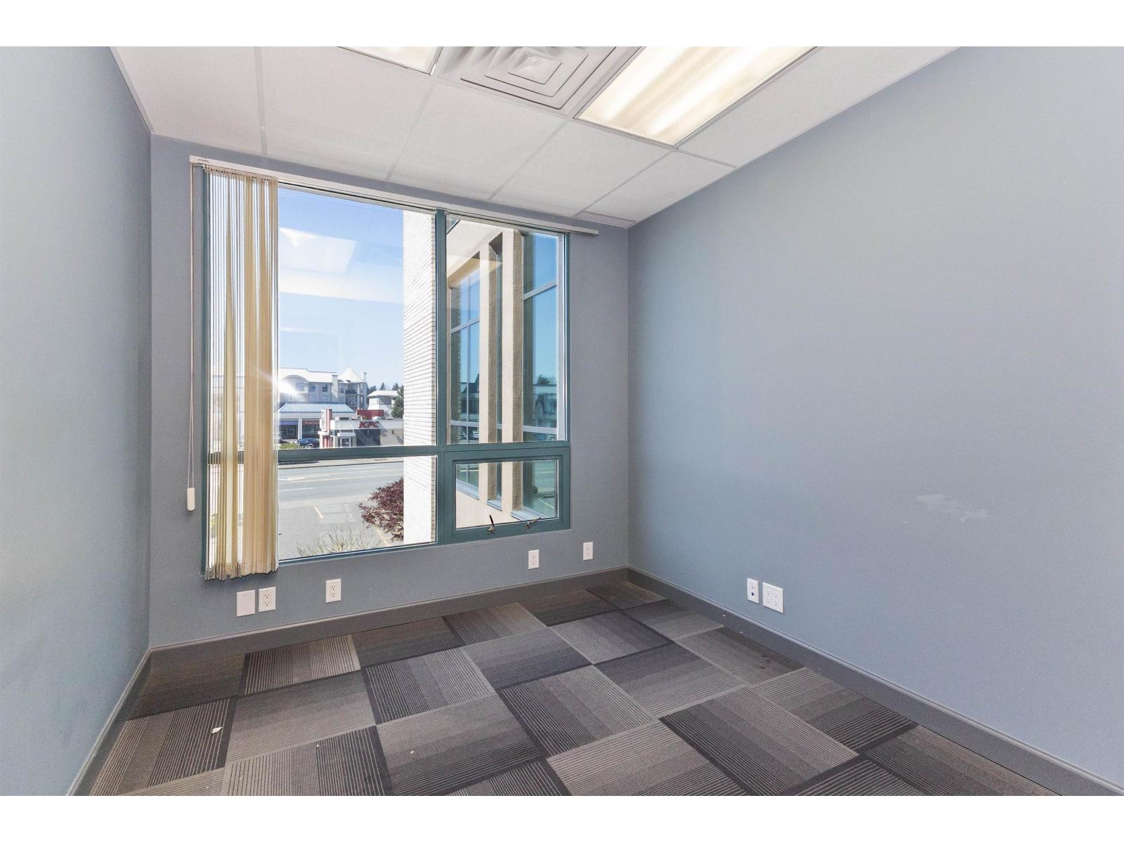 Office in Abbotsford - Image 24