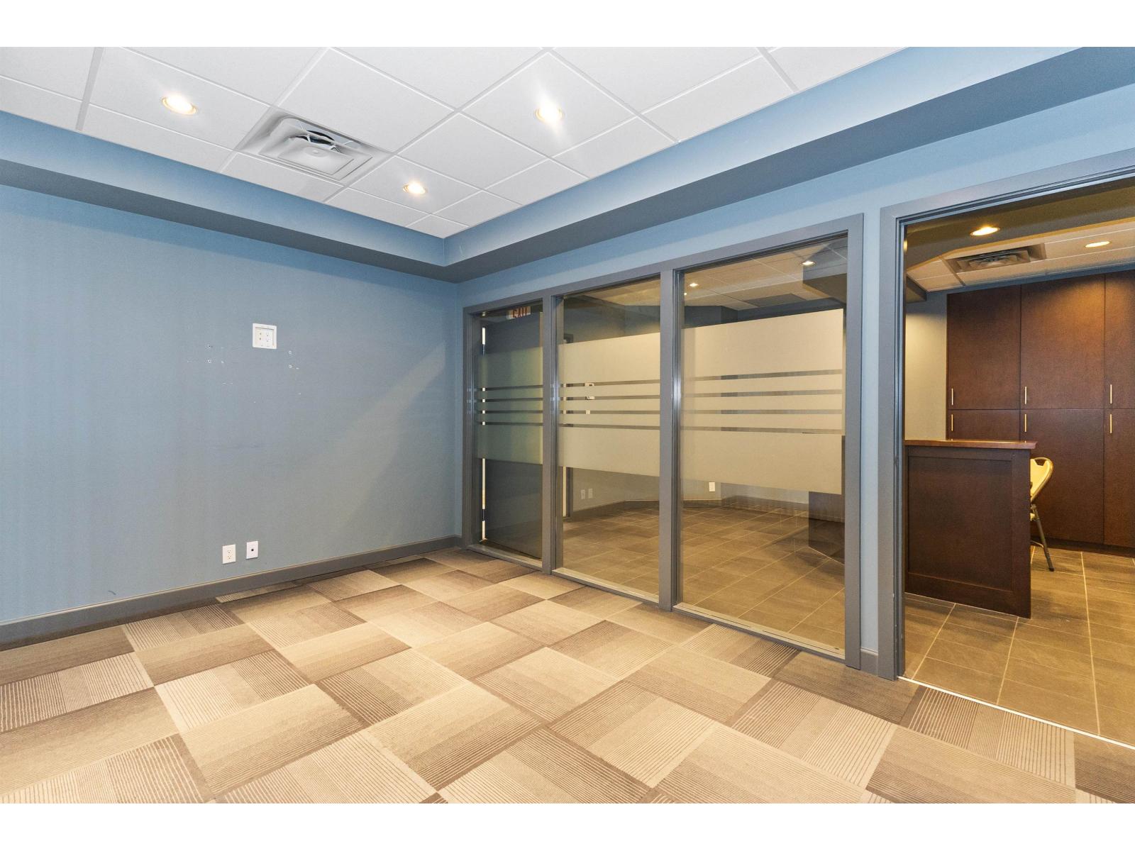 Office in Abbotsford - Image 10