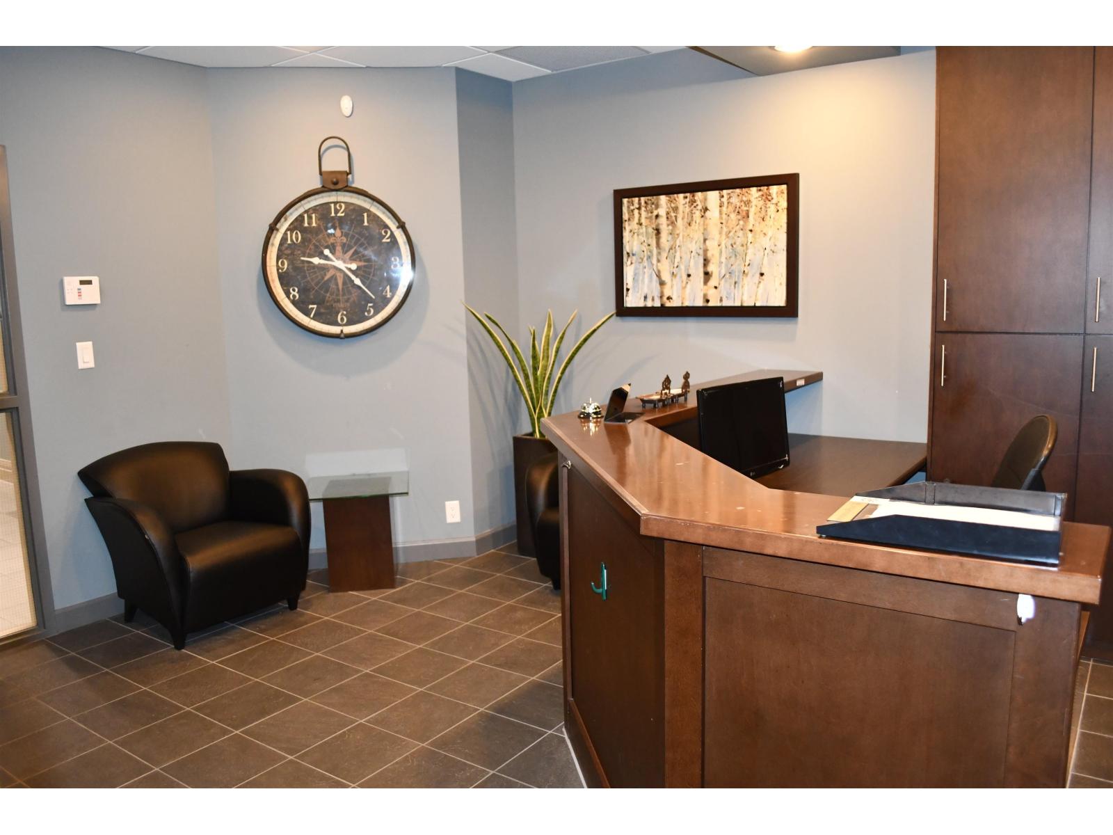 Office in Abbotsford - Image 13