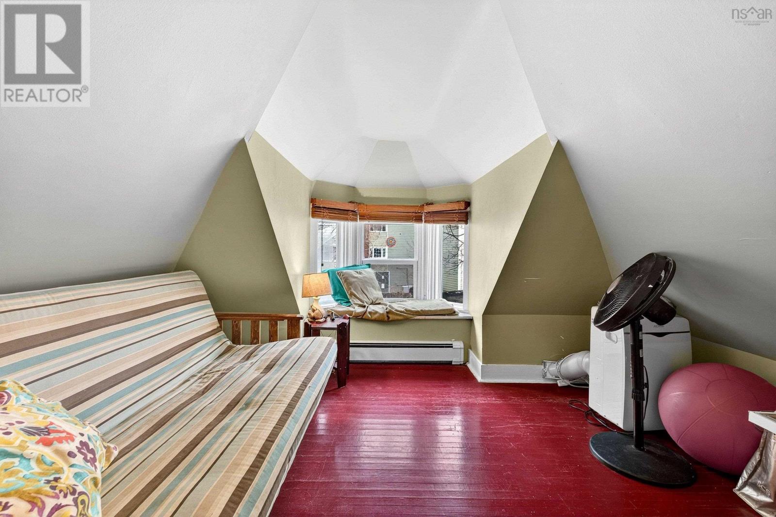 Property 27 of 30 of 3762 Dutch Village Road