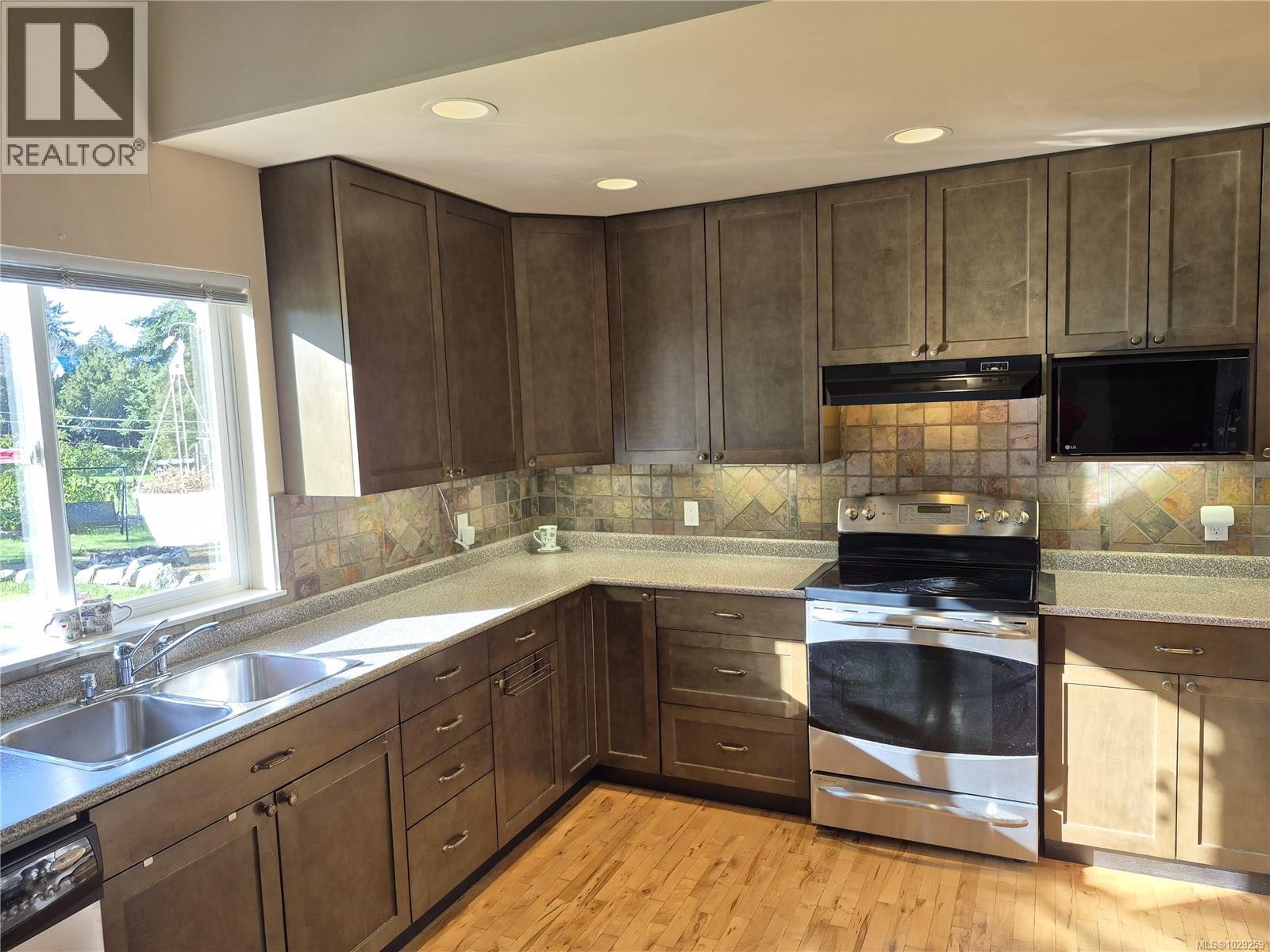 12270/12272 Chandler Rd — photo 4