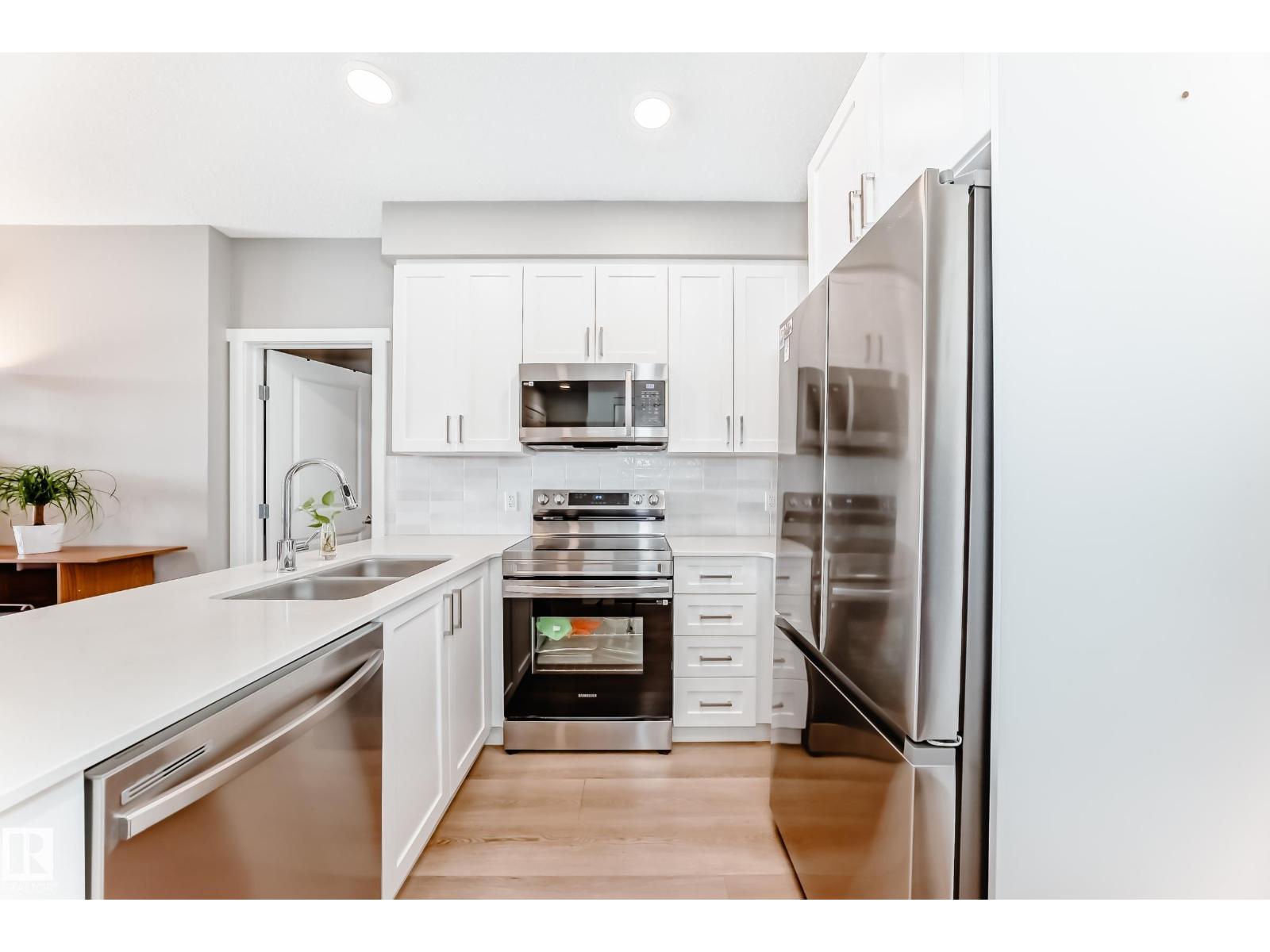 #221 12804 140 AV NW, Edmonton