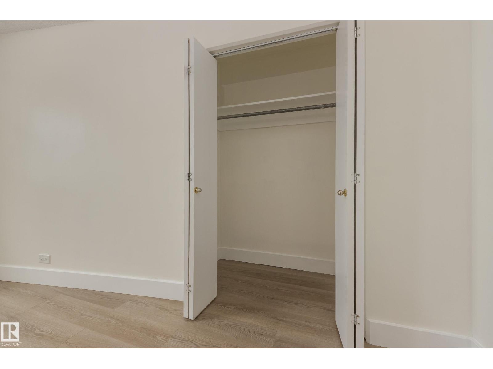 #207 12207 JASPER AV NW - 26