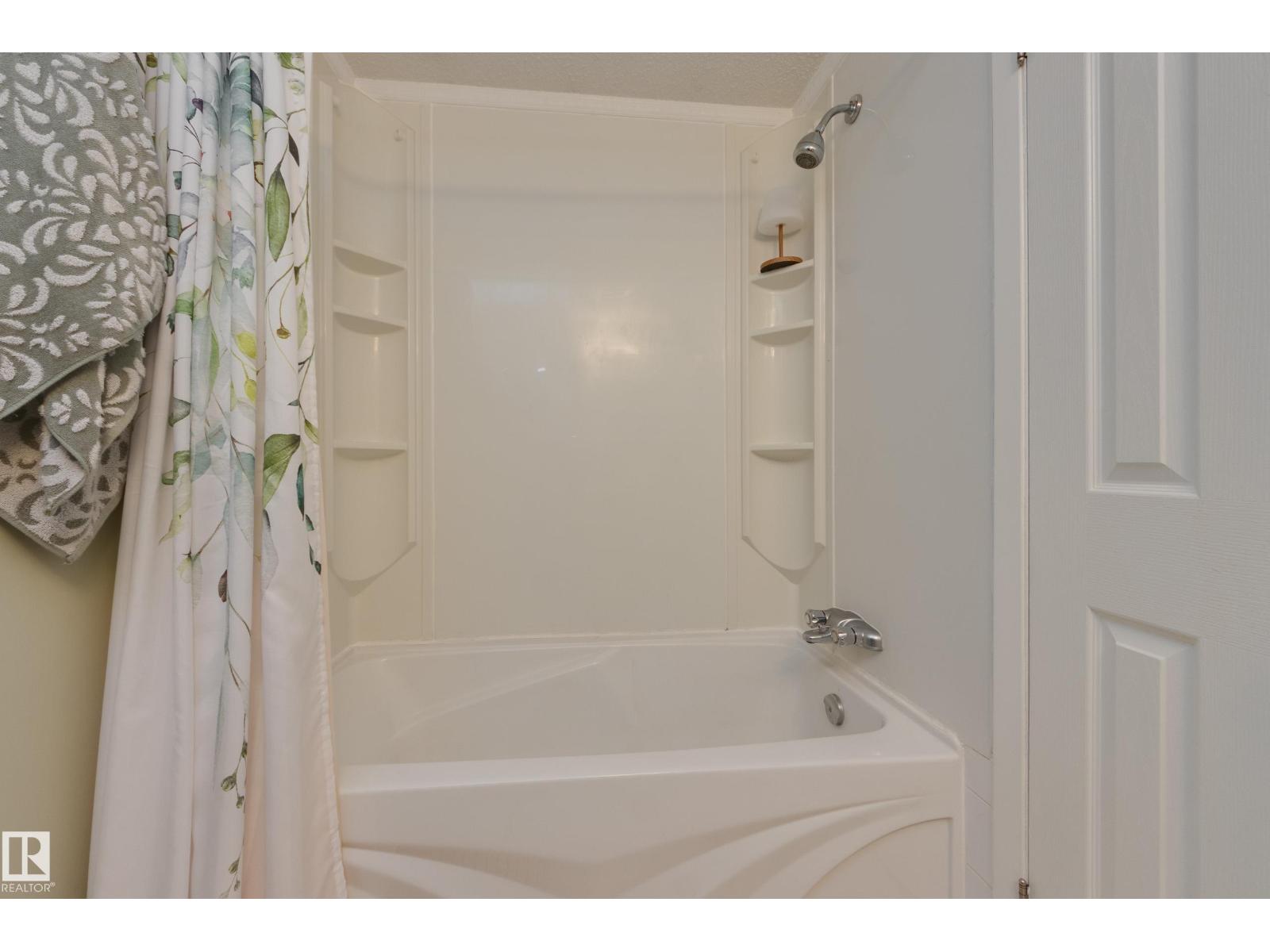 Single Family House for Sale in  RIDGEWOOD TC St. Albert 