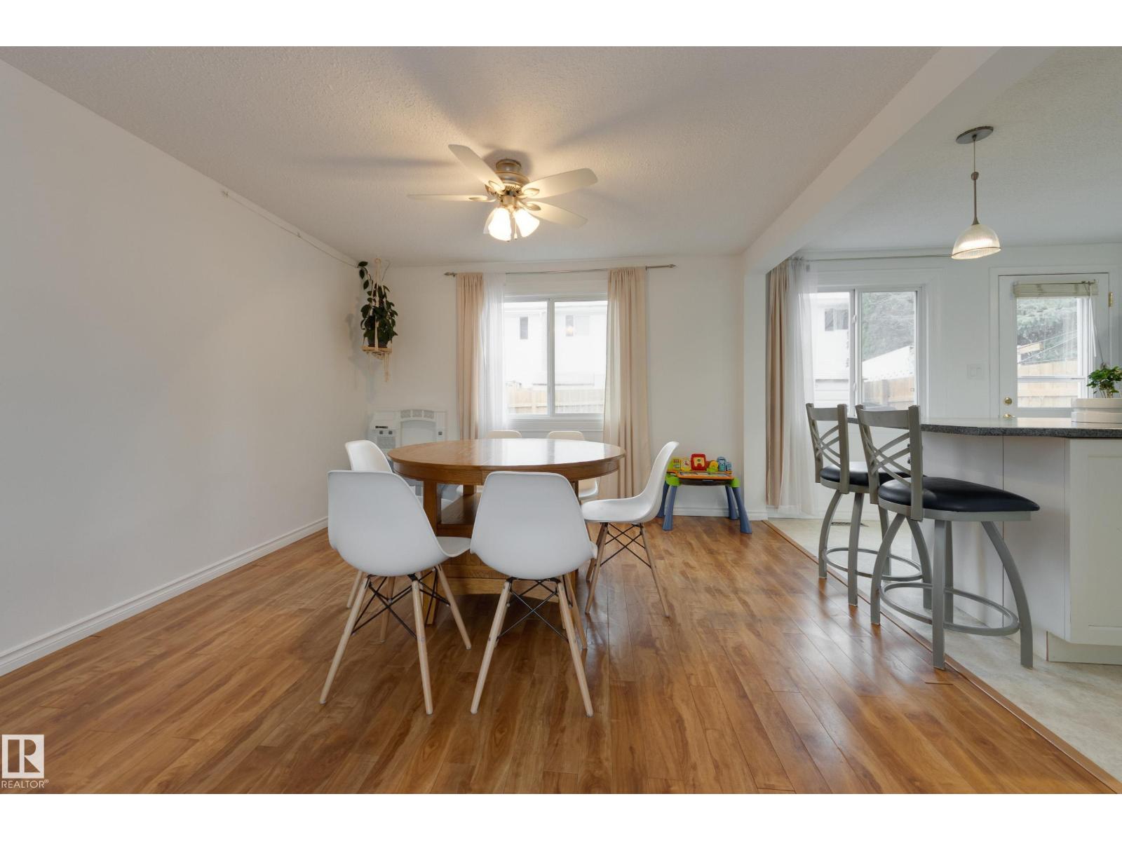 Single Family House for Sale in  RIDGEWOOD TC St. Albert 