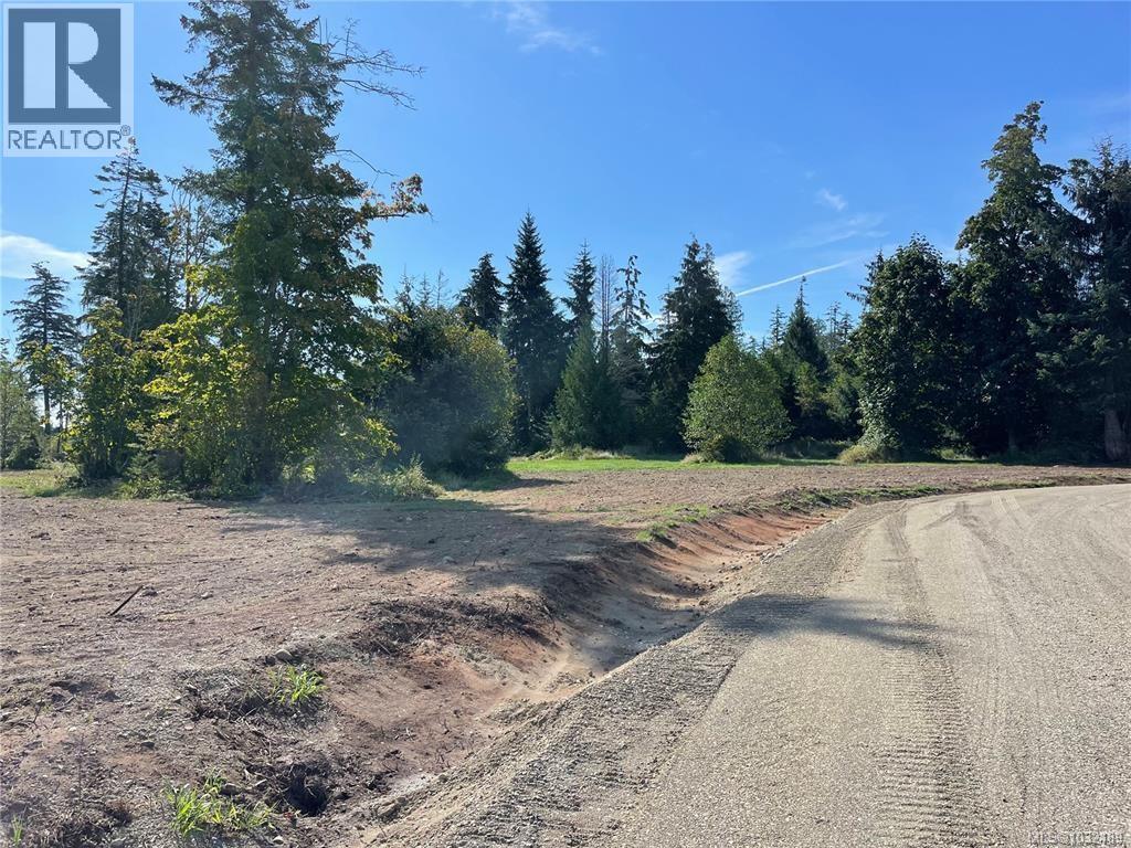 SL 6 4275 Island Hwy S — photo 5