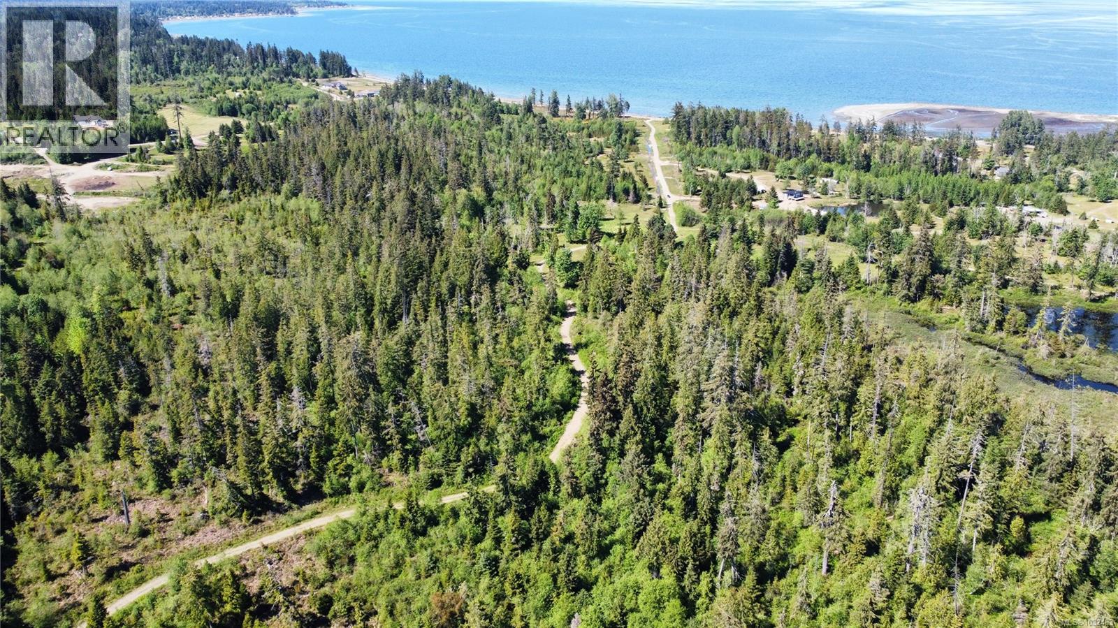 SL 4 4275 Island Hwy S — photo 8