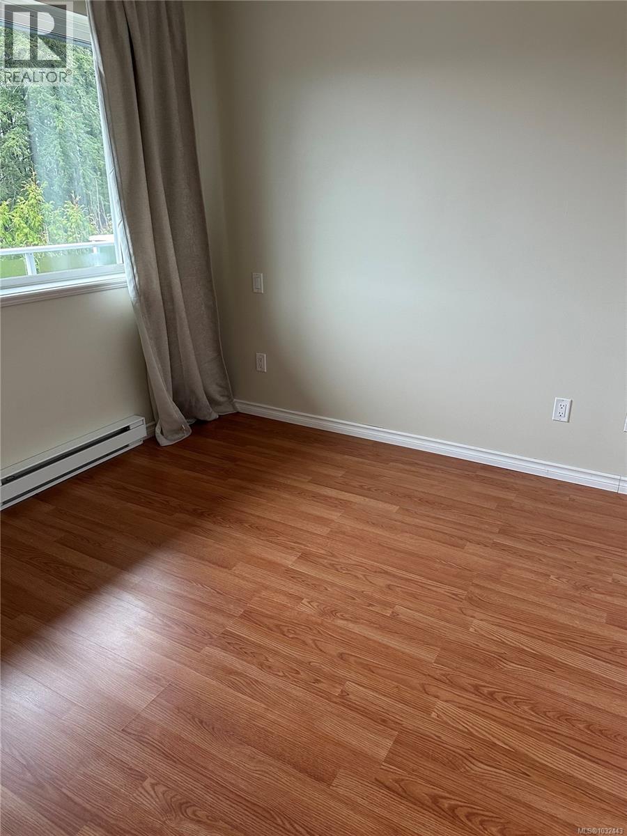 #302 840 Shamrock Pl - 11