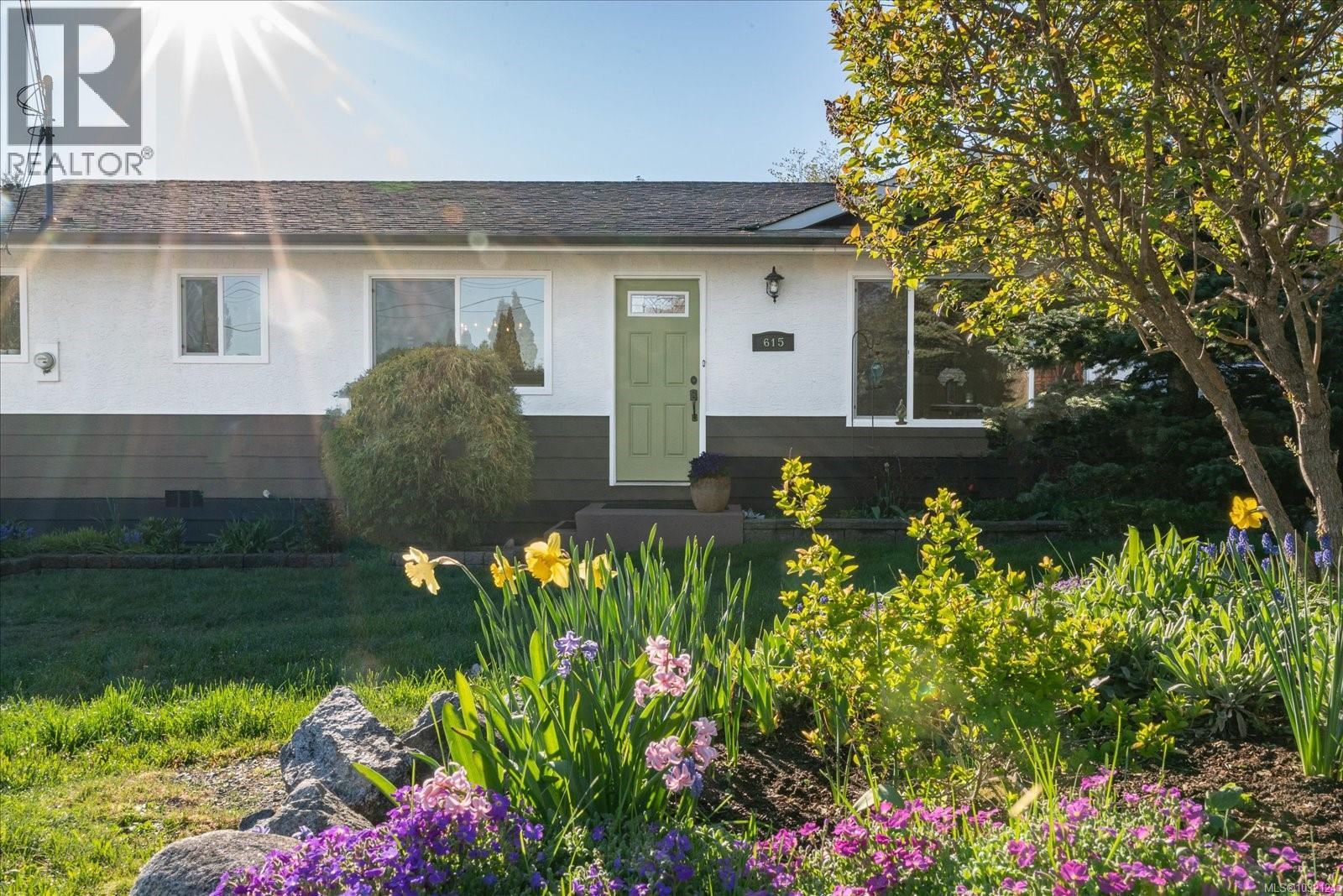 615 Nash Pl - 1