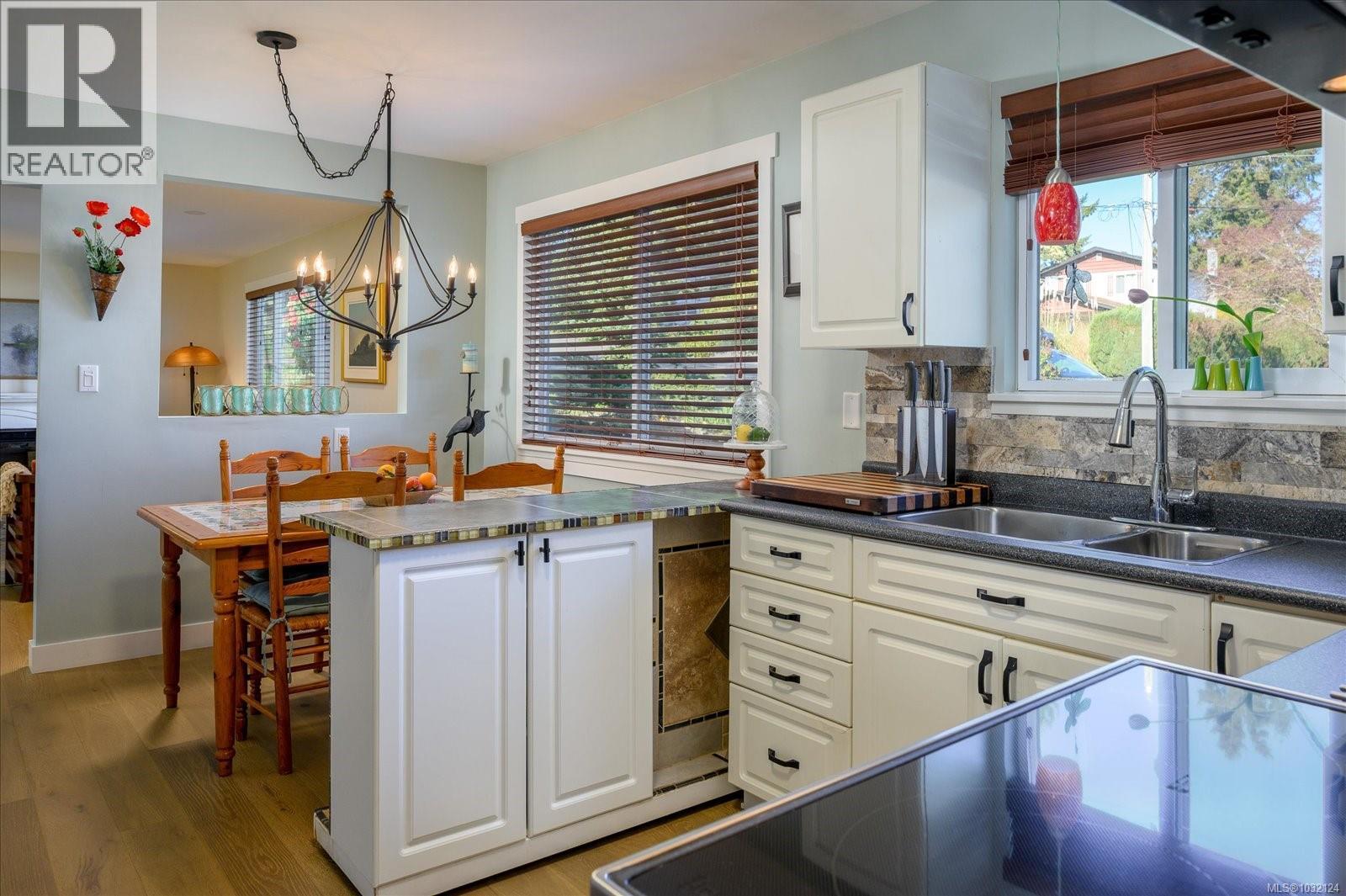 615 Nash Pl - 12
