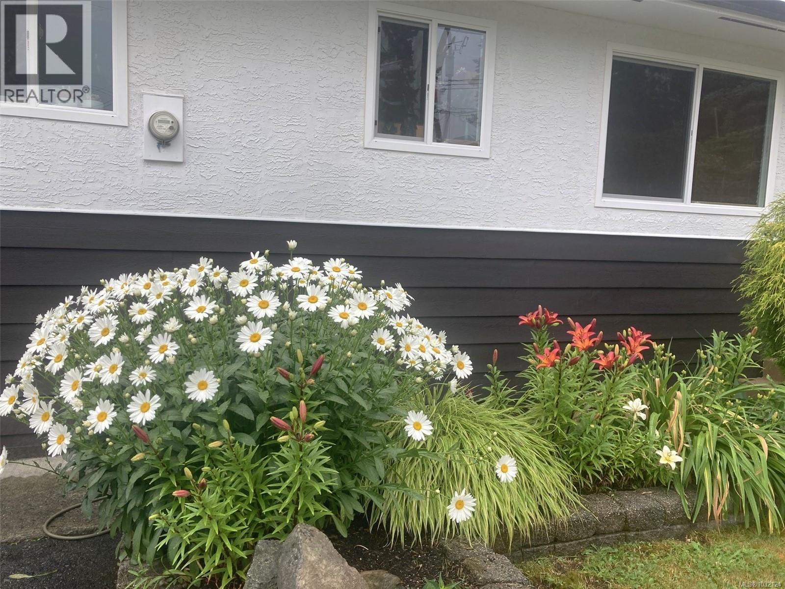 615 Nash Pl - 36