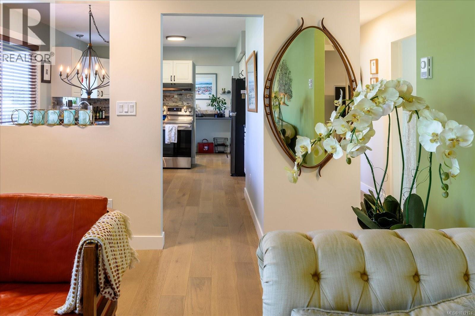 615 Nash Pl - 6