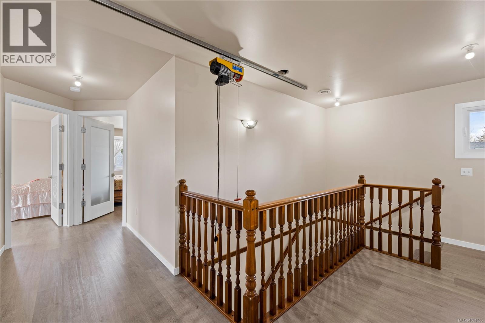 787 STANHOPE RD - 22