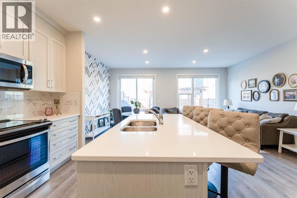 Single Family House 4 Level for Sale in  Sage Bluff Heights NW Sage Hill Calgary 