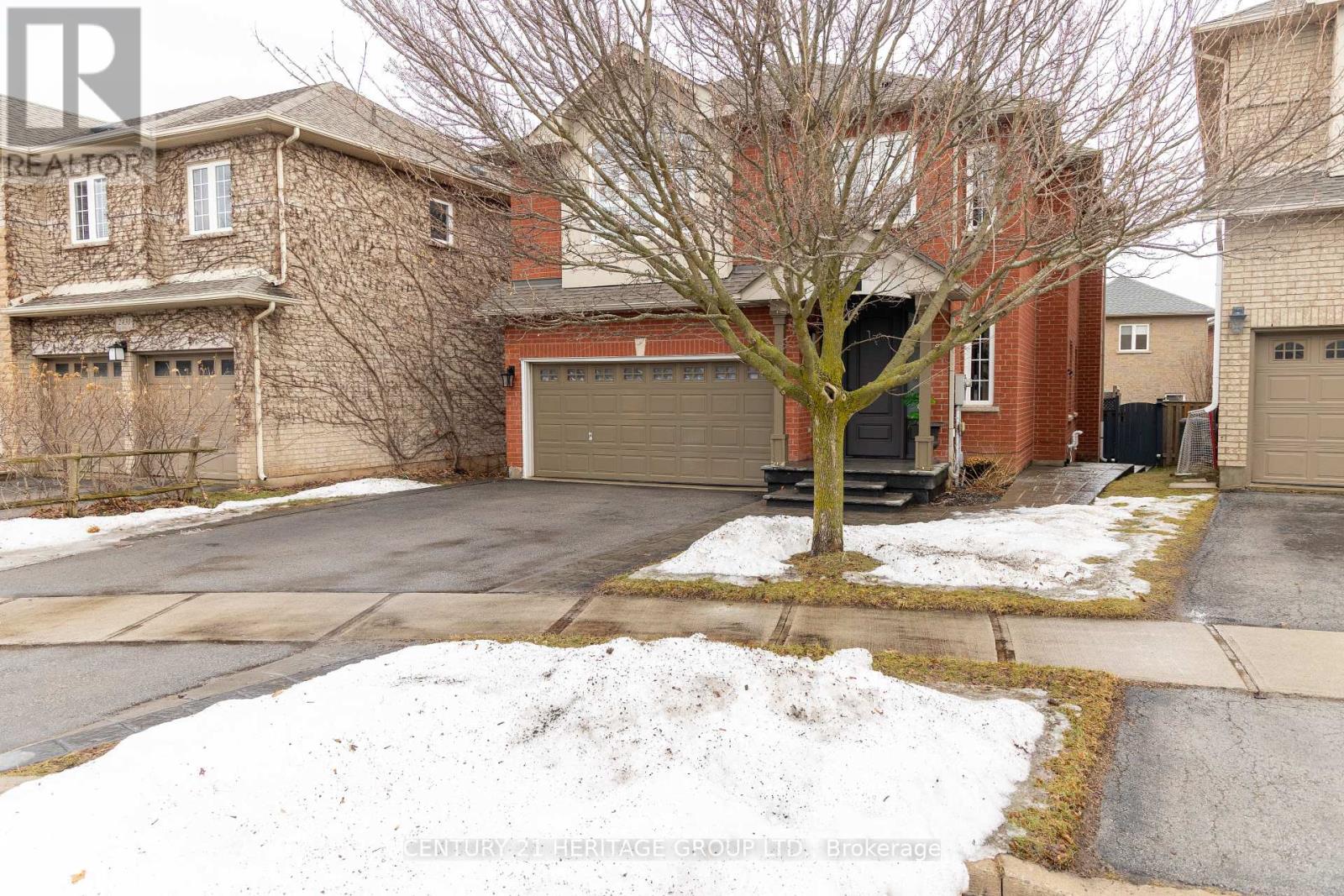 2434 BLUE HOLLY CRESCENT - 3