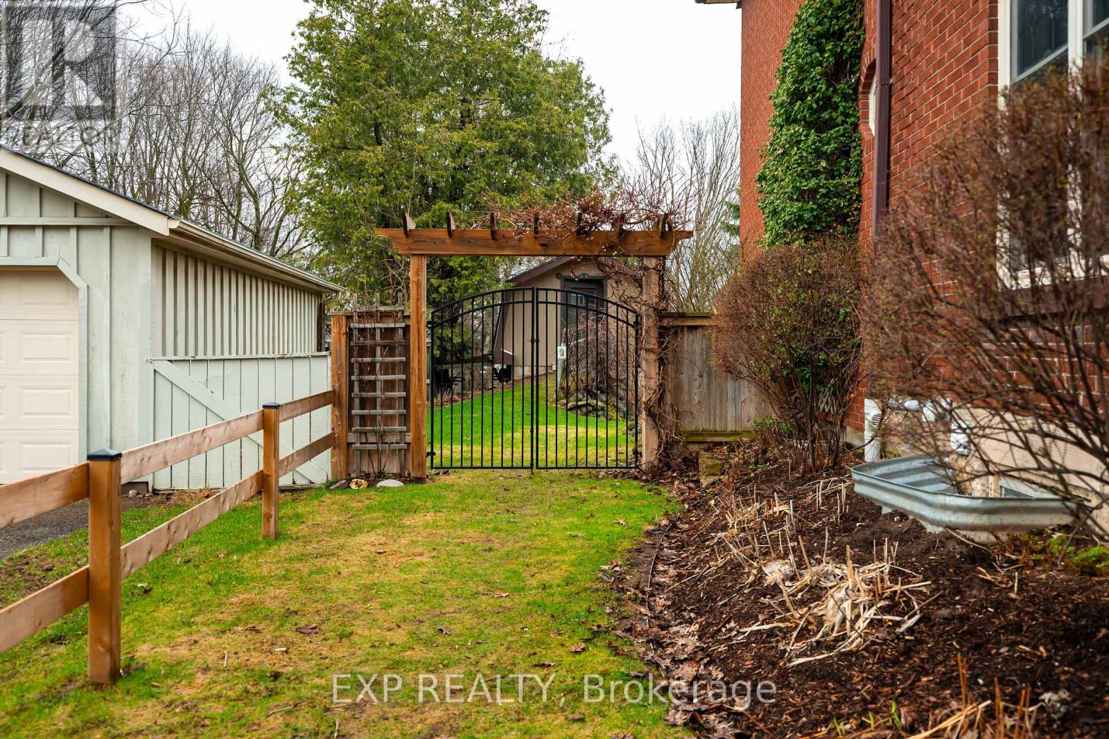 9 WELLINGTON STREET - 46