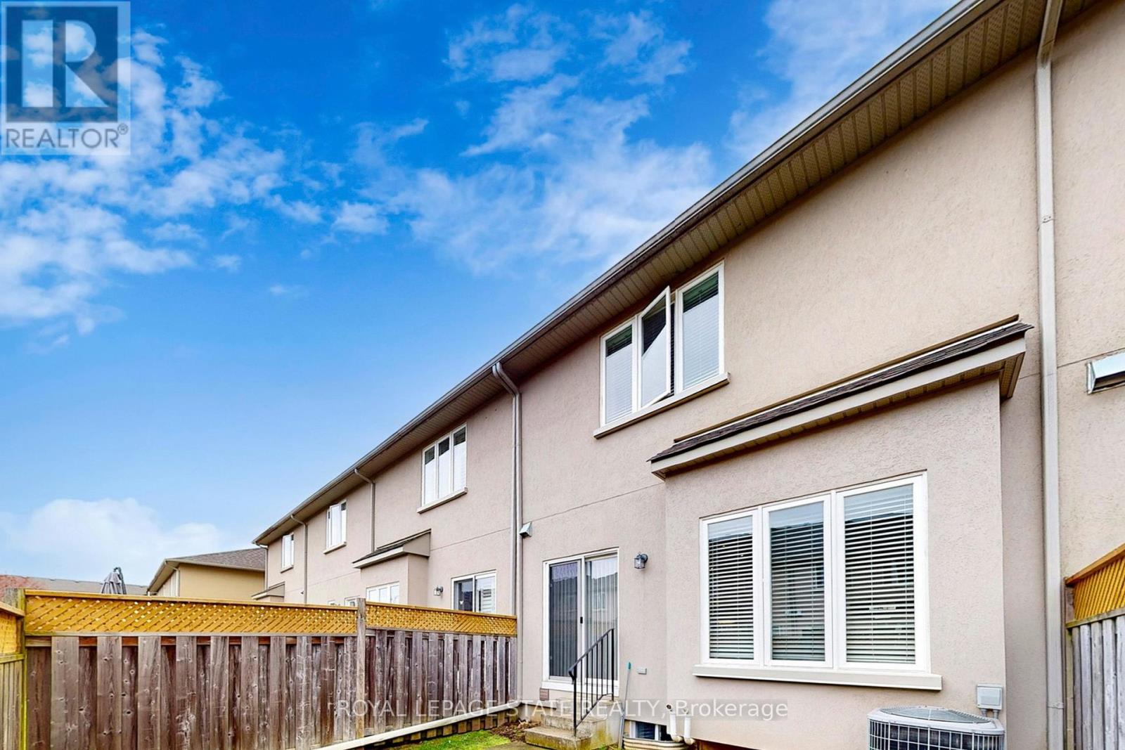 34 FOREST VALLEY CRESCENT - 43