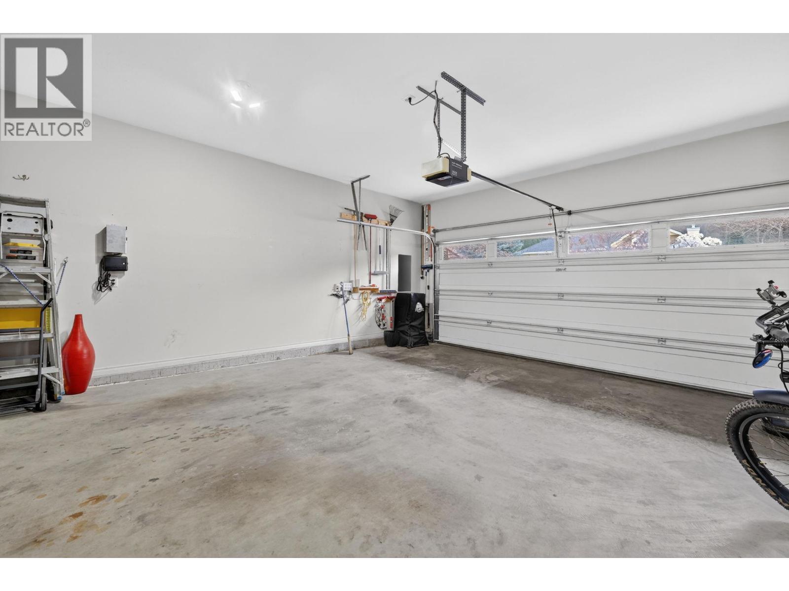  3925 Gallaghers Circle, Kelowna