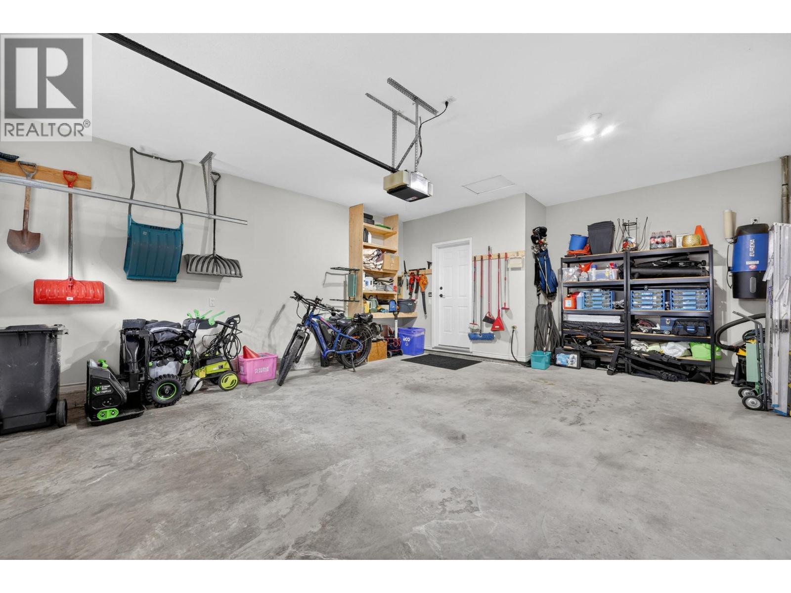  3925 Gallaghers Circle, Kelowna