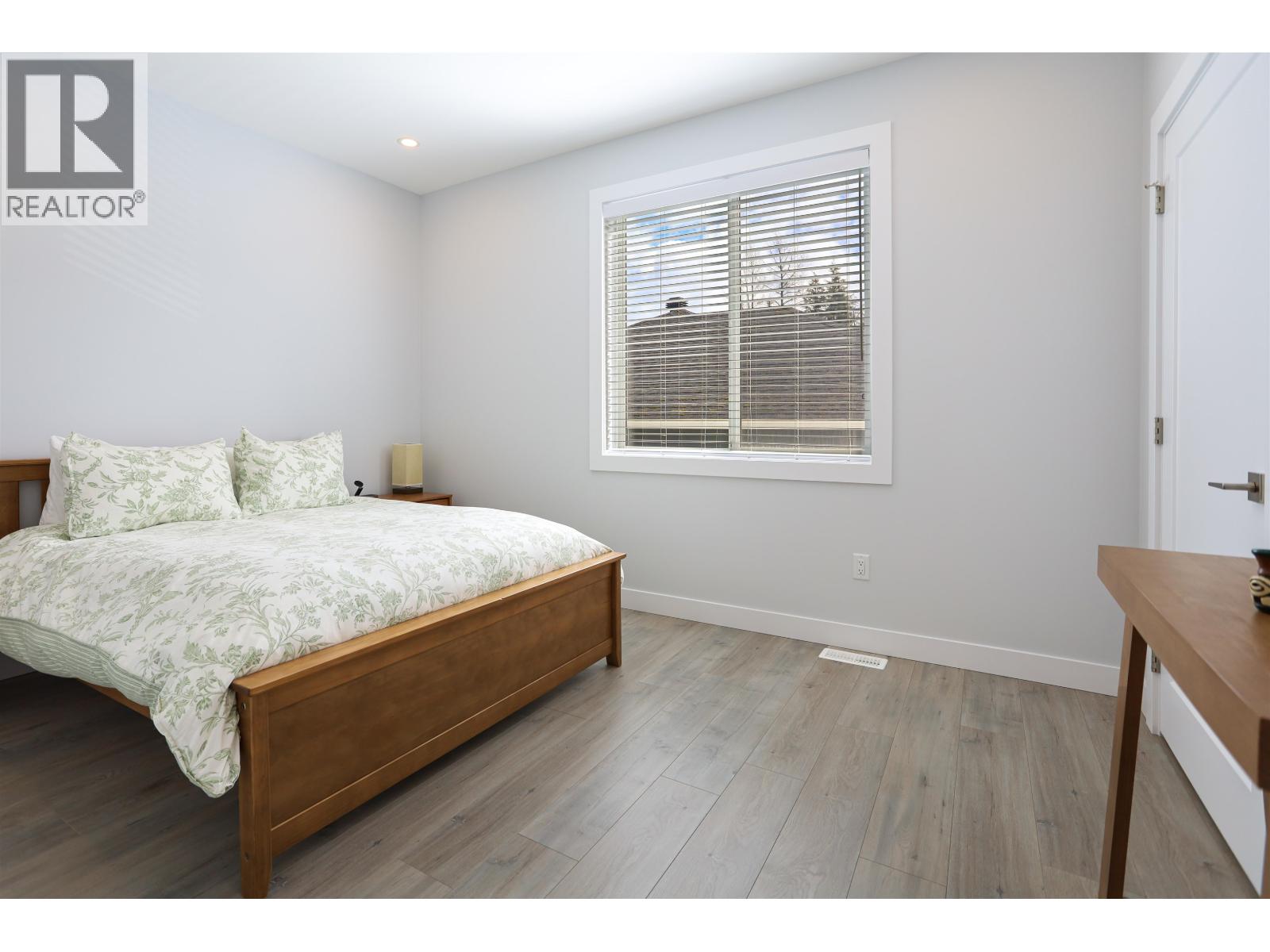 6 ROBINSON STREET, Kitimat