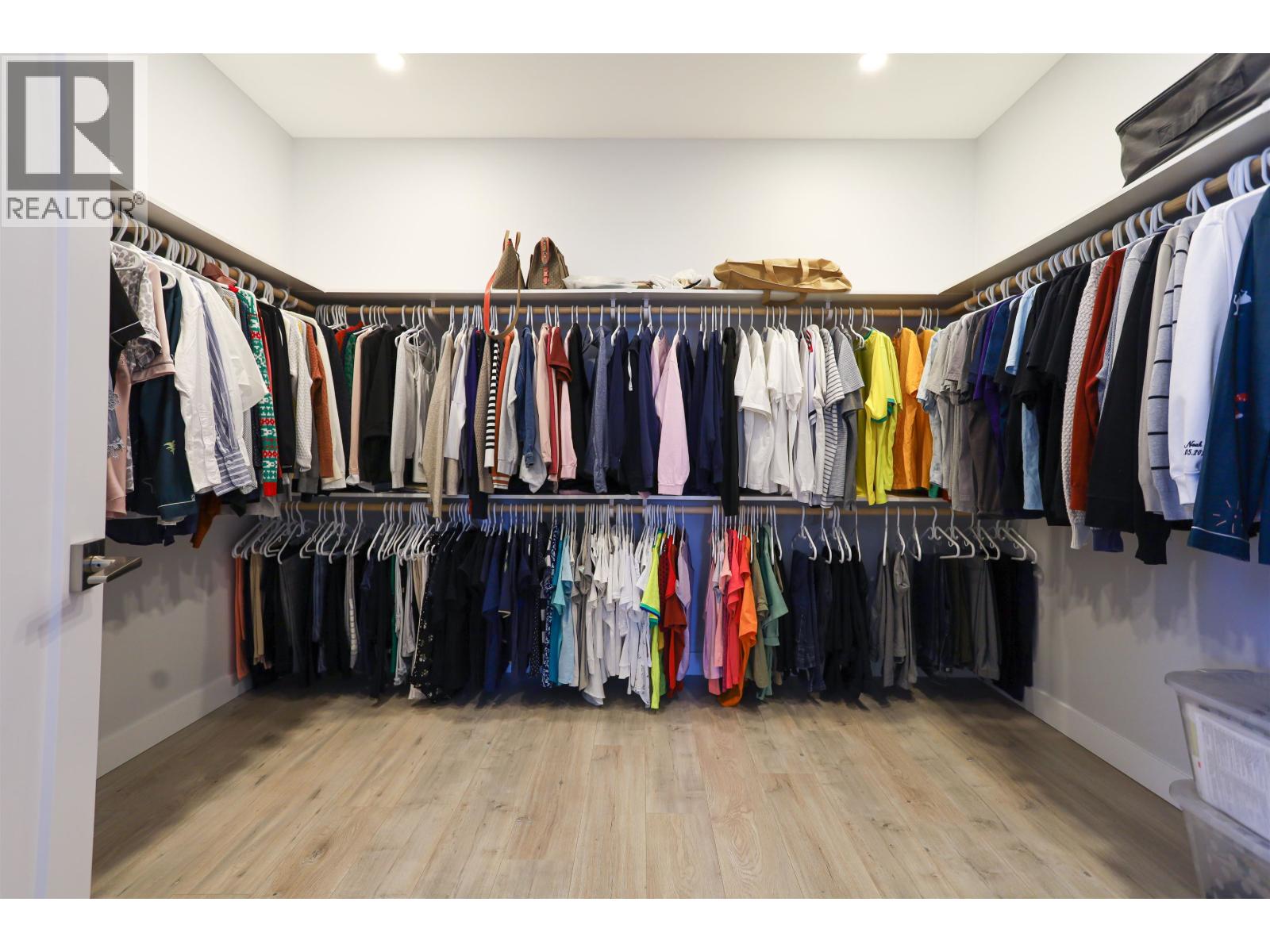 6 ROBINSON STREET, Kitimat