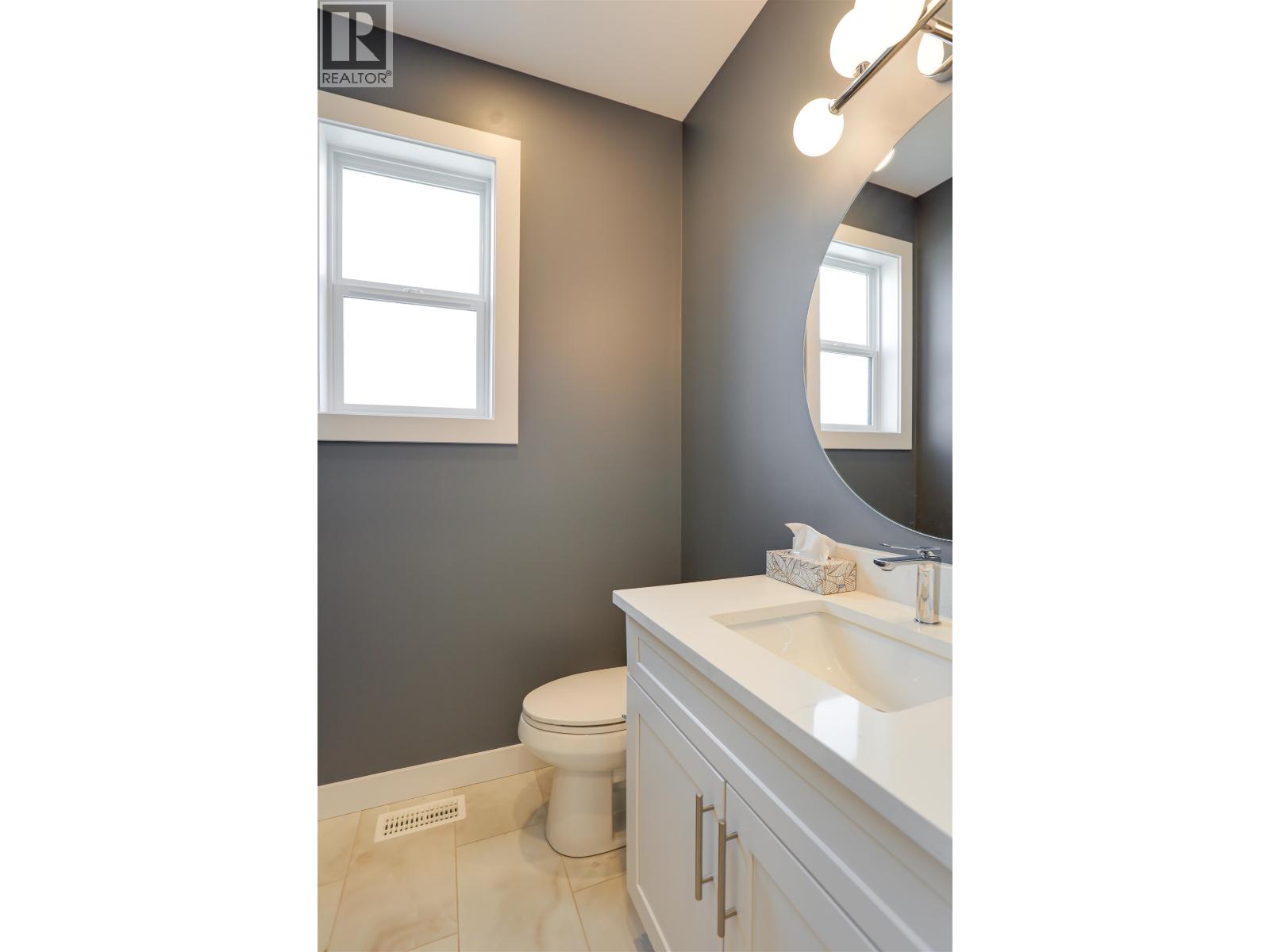 6 ROBINSON STREET, Kitimat