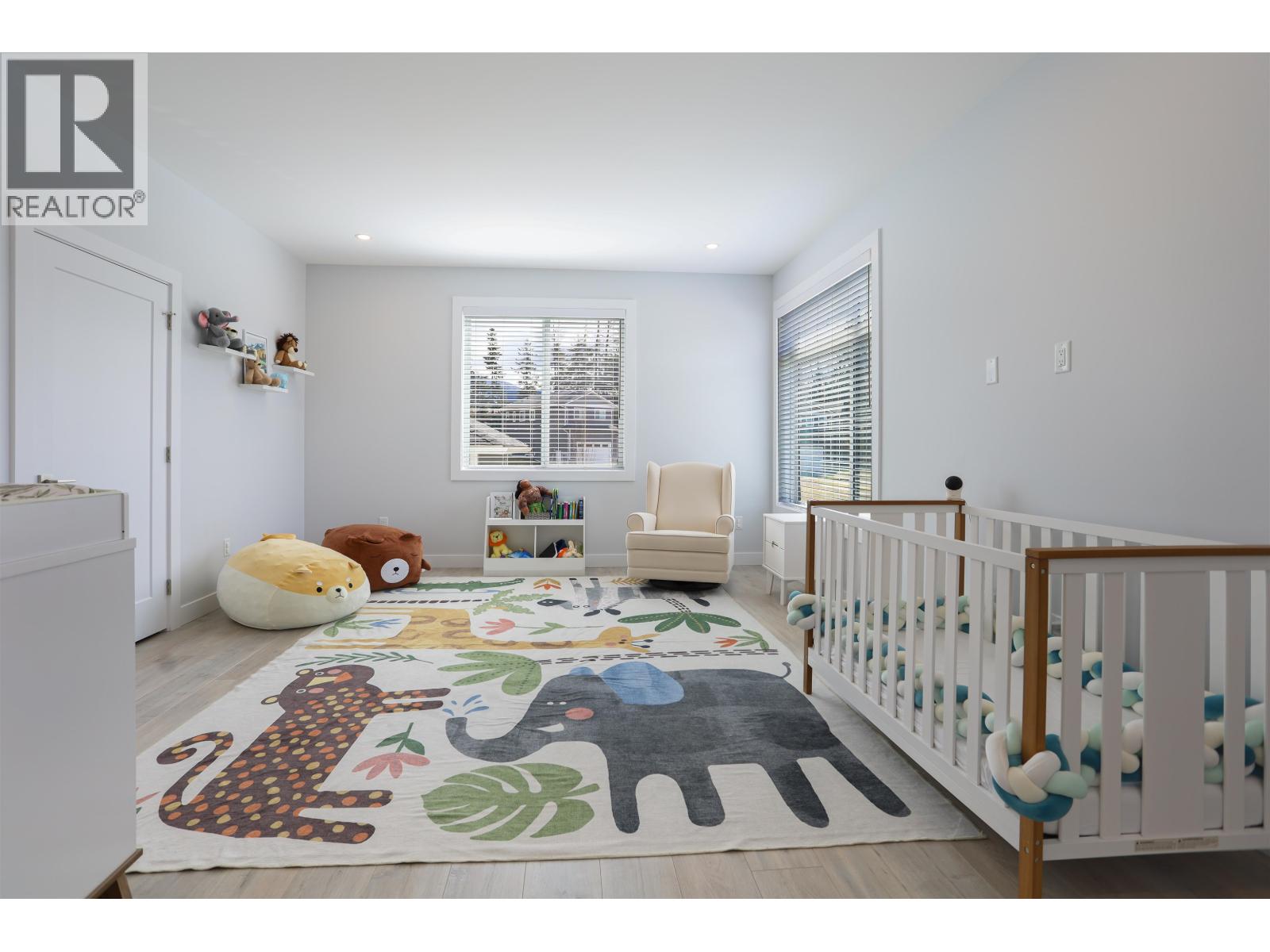 6 ROBINSON STREET, Kitimat