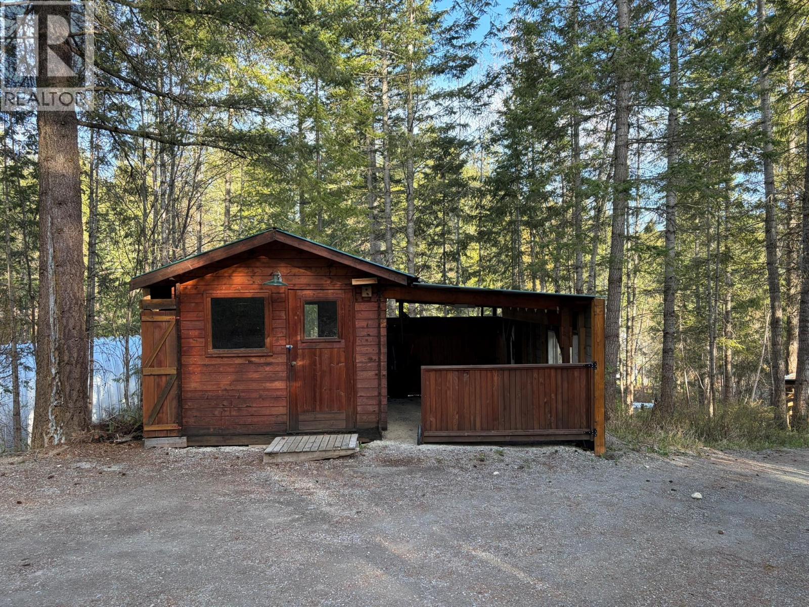  781 Gardom Lake Road, Enderby