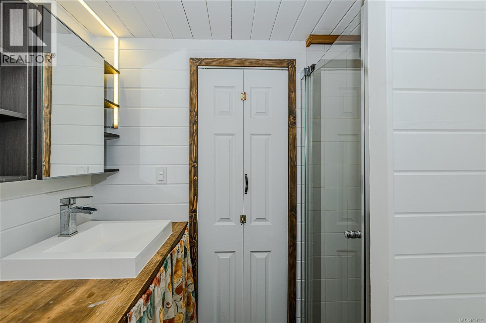 Tiny House.