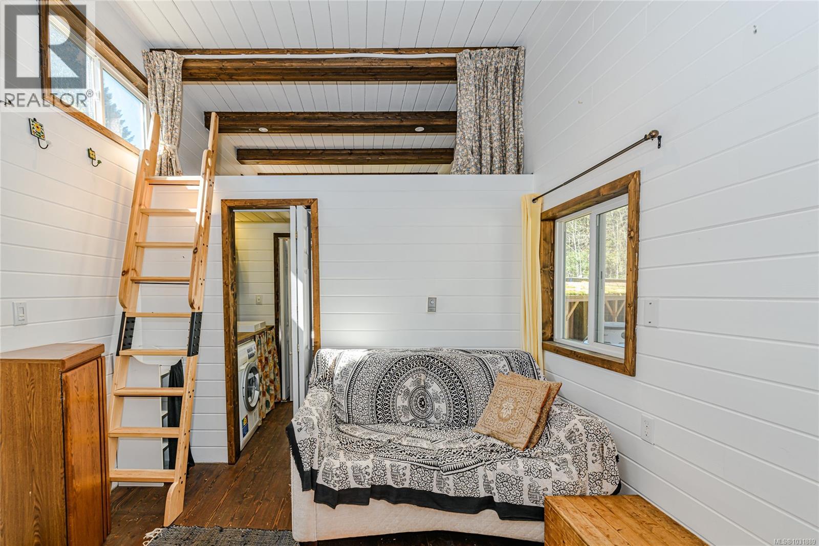 Tiny House.