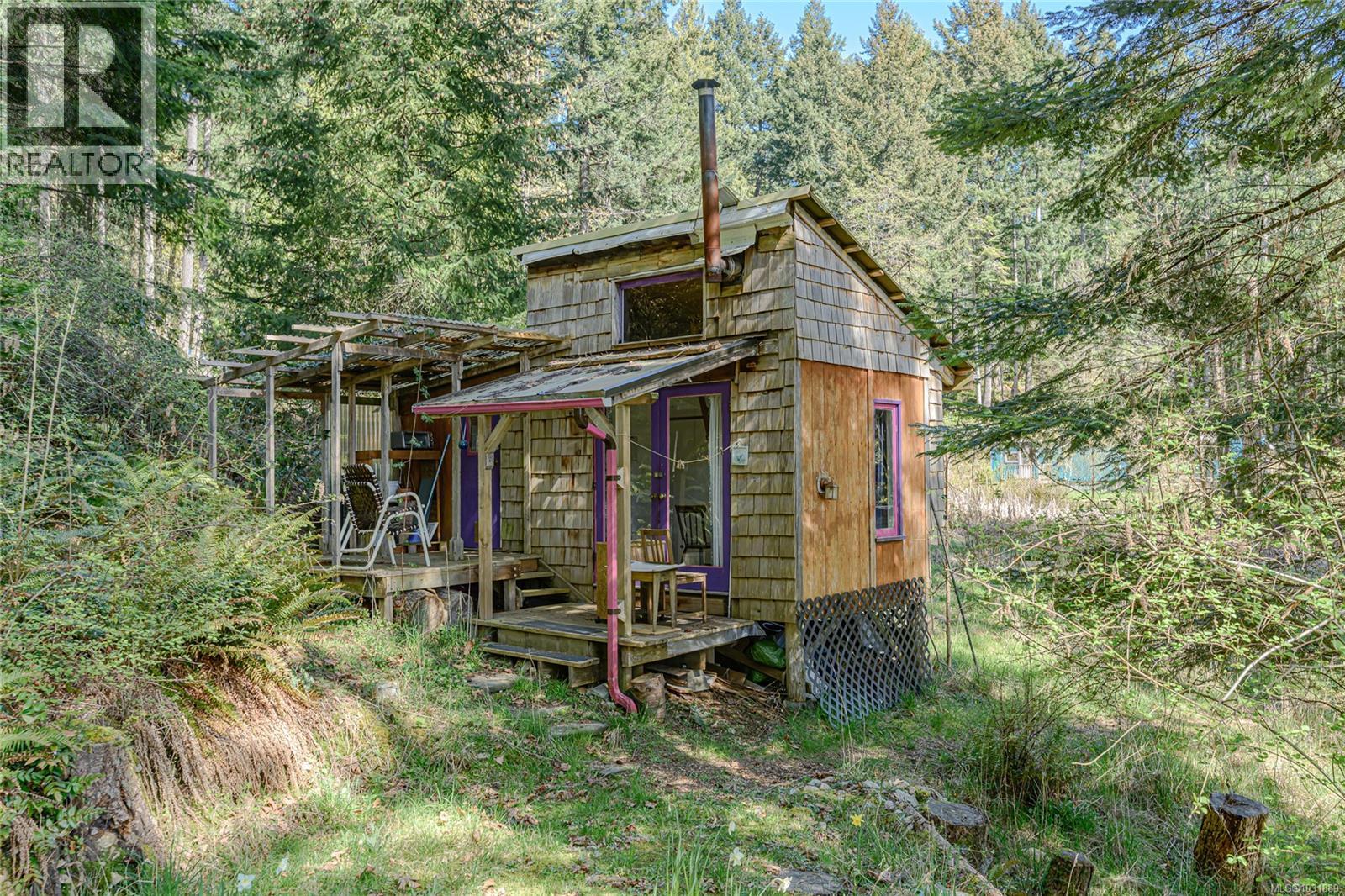 Sleeping Cabin.