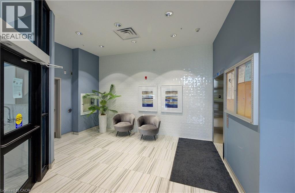195 COMMONWEALTH Street Unit# 213, Kitchener, Ontario, N2E0H5 — Photo 33