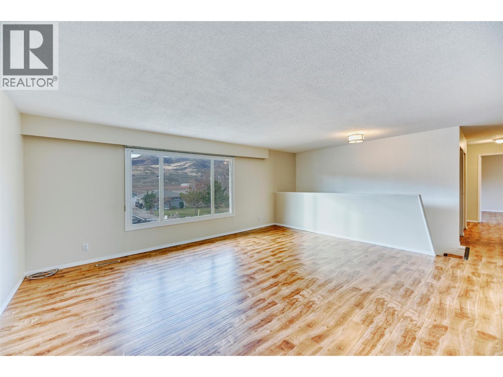 1415 91 Street, Osoyoos