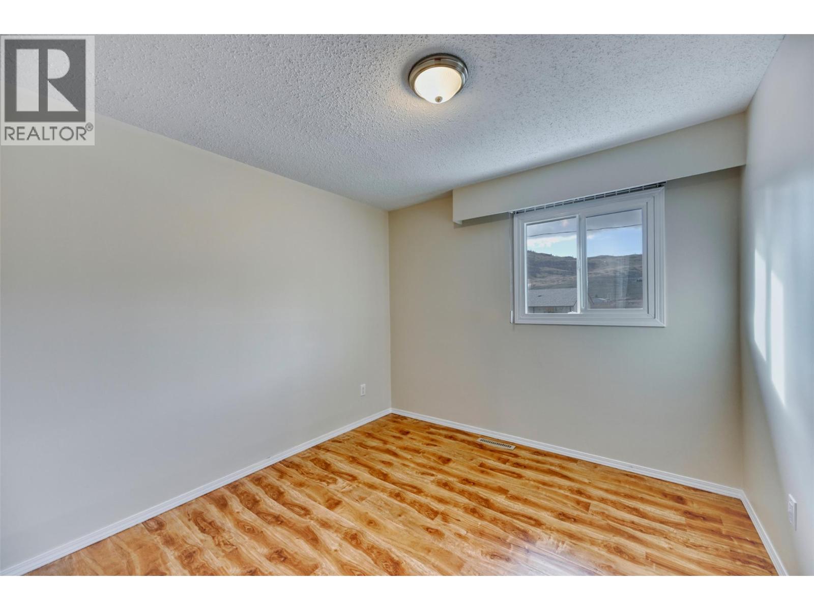 1415 91 Street, Osoyoos