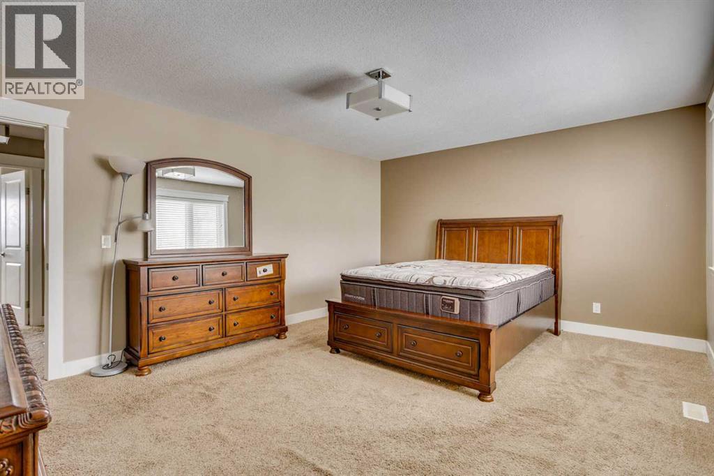 208 Sparrow Hawk Drive, Fort McMurray