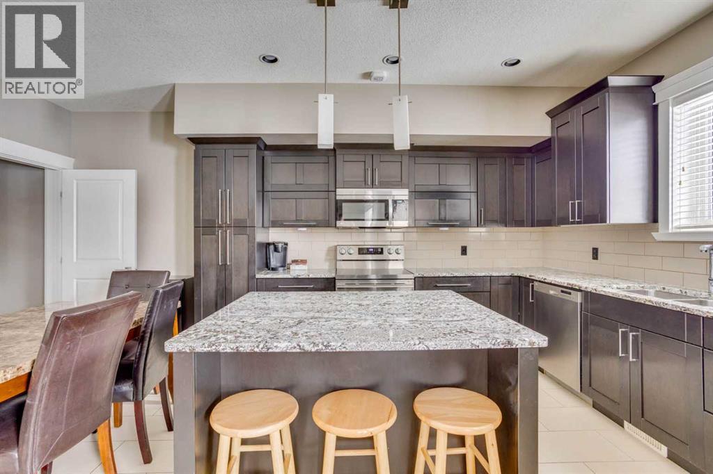 208 Sparrow Hawk Drive, Fort McMurray