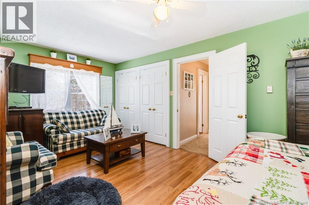 74 Highfield Road - 29